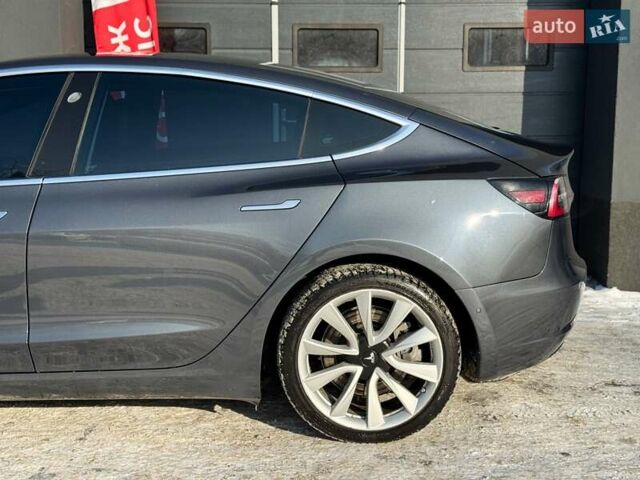 Сірий Тесла Модель 3, об'ємом двигуна 0 л та пробігом 65 тис. км за 20000 $, фото 6 на Automoto.ua