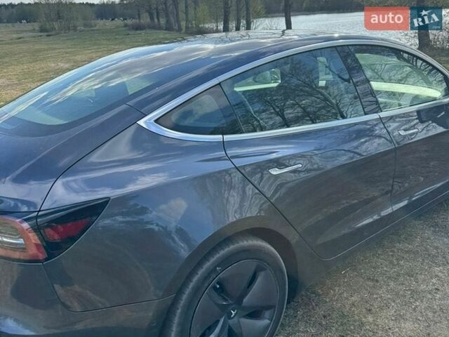 Серый Тесла Модель 3, объемом двигателя 0 л и пробегом 222 тыс. км за 13300 $, фото 3 на Automoto.ua