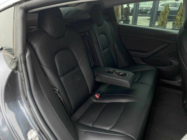 Серый Тесла Модель 3, объемом двигателя 0 л и пробегом 158 тыс. км за 20490 $, фото 14 на Automoto.ua