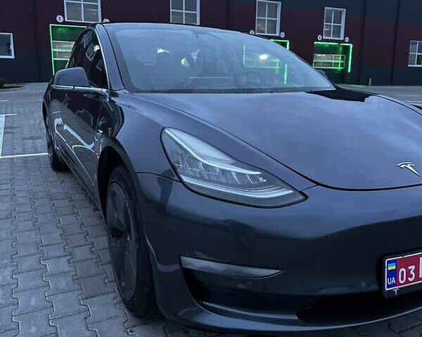 Серый Тесла Модель 3, объемом двигателя 0 л и пробегом 217 тыс. км за 14999 $, фото 8 на Automoto.ua