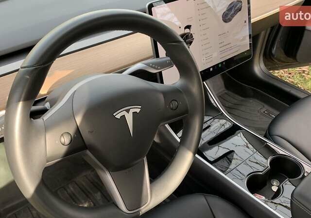 Сірий Тесла Модель 3, об'ємом двигуна 0 л та пробігом 42 тис. км за 26999 $, фото 2 на Automoto.ua