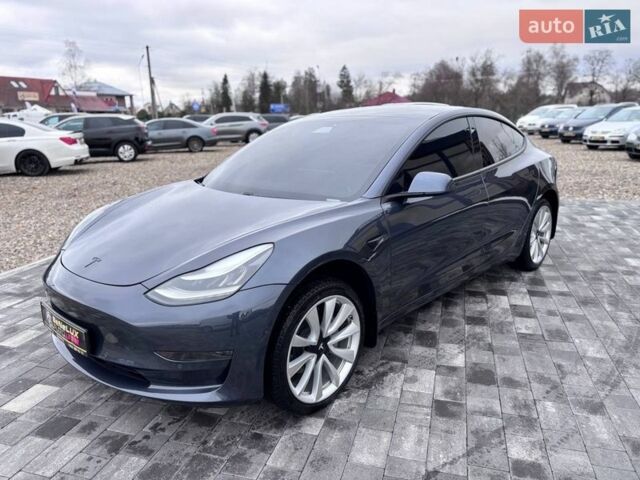 Серый Тесла Модель 3, объемом двигателя 0 л и пробегом 151 тыс. км за 15299 $, фото 3 на Automoto.ua