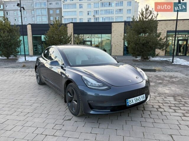 Серый Тесла Модель 3, объемом двигателя 0 л и пробегом 207 тыс. км за 16300 $, фото 2 на Automoto.ua