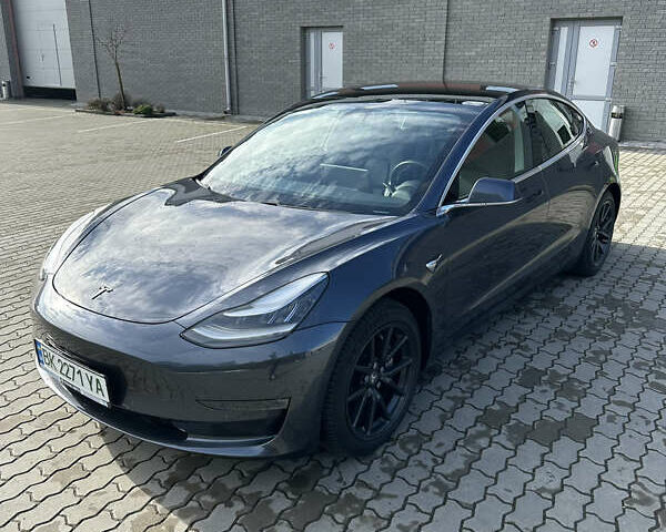 Сірий Тесла Модель 3, об'ємом двигуна 0 л та пробігом 90 тис. км за 21900 $, фото 2 на Automoto.ua