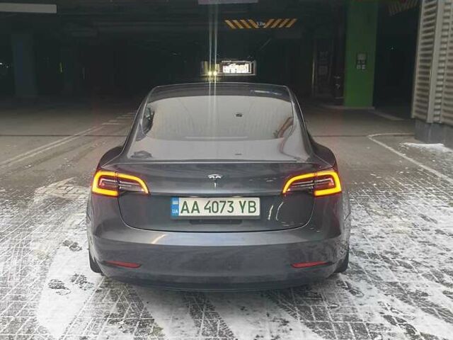 Сірий Тесла Модель 3, об'ємом двигуна 0 л та пробігом 60 тис. км за 19000 $, фото 3 на Automoto.ua