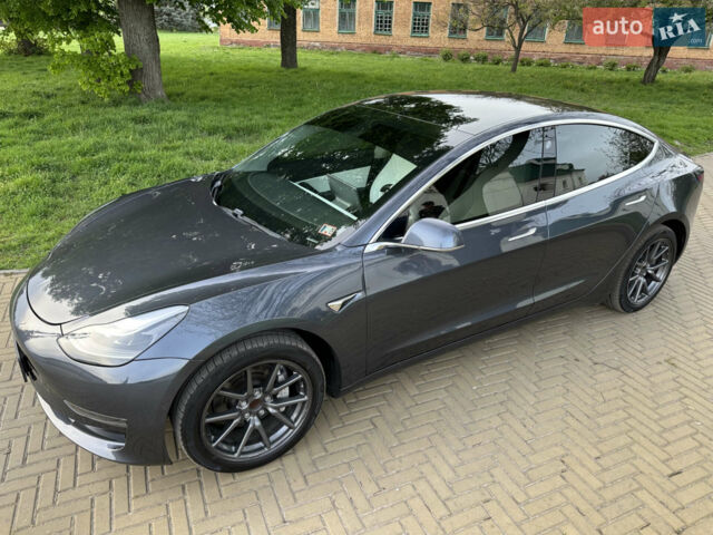 Серый Тесла Модель 3, объемом двигателя 0 л и пробегом 85 тыс. км за 18200 $, фото 27 на Automoto.ua