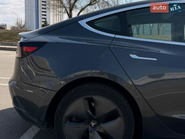 Серый Тесла Модель 3, объемом двигателя 0 л и пробегом 145 тыс. км за 18500 $, фото 9 на Automoto.ua