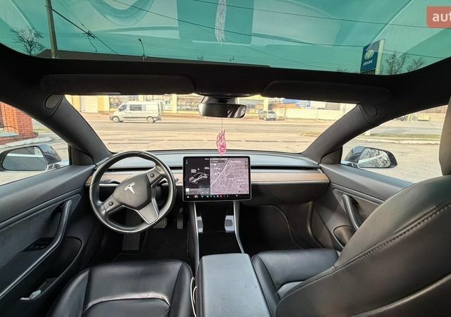 Серый Тесла Модель 3, объемом двигателя 0 л и пробегом 146 тыс. км за 18000 $, фото 11 на Automoto.ua