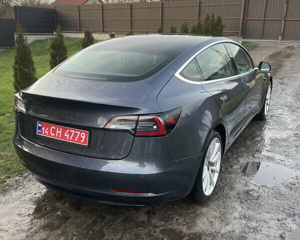 Серый Тесла Модель 3, объемом двигателя 0 л и пробегом 77 тыс. км за 16200 $, фото 3 на Automoto.ua