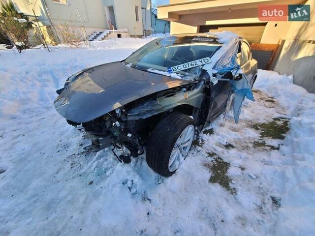 Серый Тесла Модель 3, объемом двигателя 0 л и пробегом 104 тыс. км за 8850 $, фото 9 на Automoto.ua