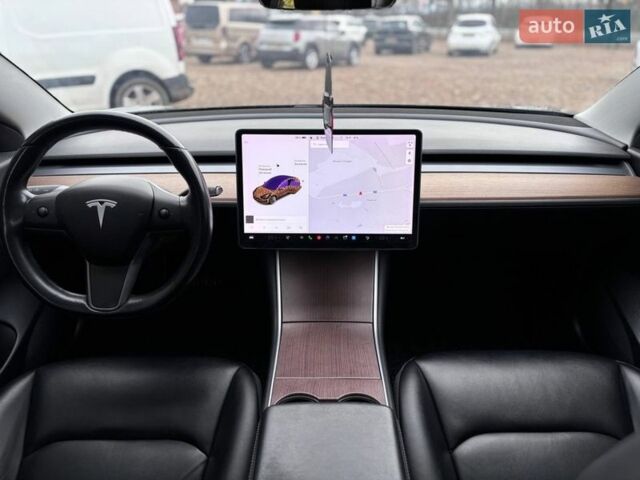 Серый Тесла Модель 3, объемом двигателя 0 л и пробегом 151 тыс. км за 15299 $, фото 23 на Automoto.ua