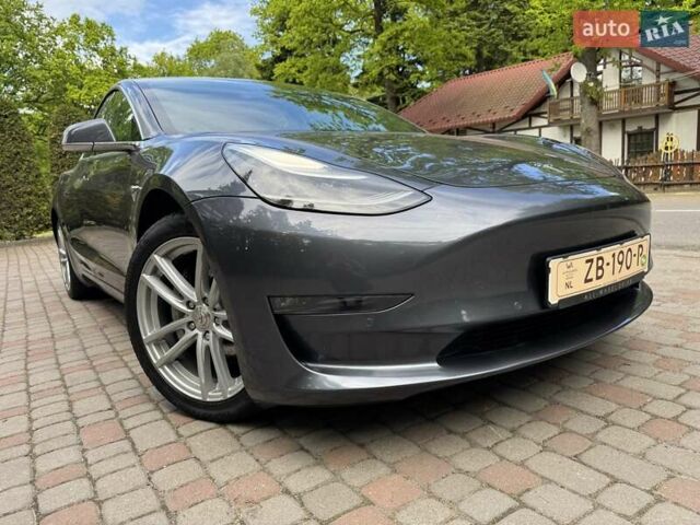 Сірий Тесла Модель 3, об'ємом двигуна 0 л та пробігом 79 тис. км за 17750 $, фото 15 на Automoto.ua