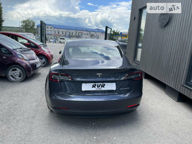 Серый Тесла Модель 3, объемом двигателя 0 л и пробегом 160 тыс. км за 18500 $, фото 5 на Automoto.ua