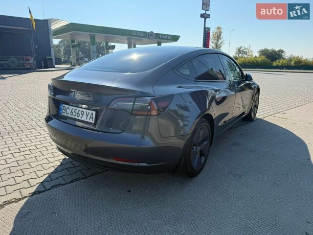 Серый Тесла Модель 3, объемом двигателя 0 л и пробегом 162 тыс. км за 17300 $, фото 3 на Automoto.ua