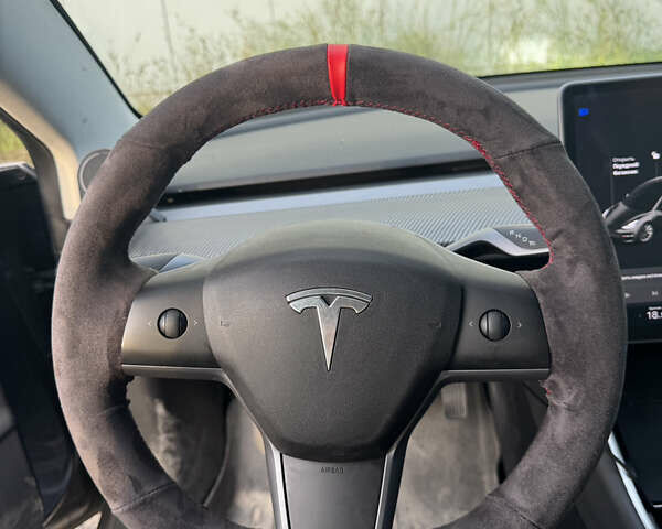 Серый Тесла Модель 3, объемом двигателя 0 л и пробегом 87 тыс. км за 20000 $, фото 8 на Automoto.ua