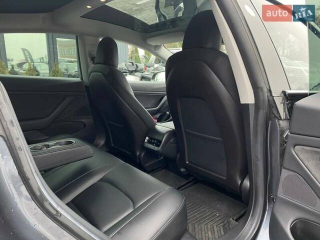 Сірий Тесла Модель 3, об'ємом двигуна 0 л та пробігом 158 тис. км за 19990 $, фото 27 на Automoto.ua