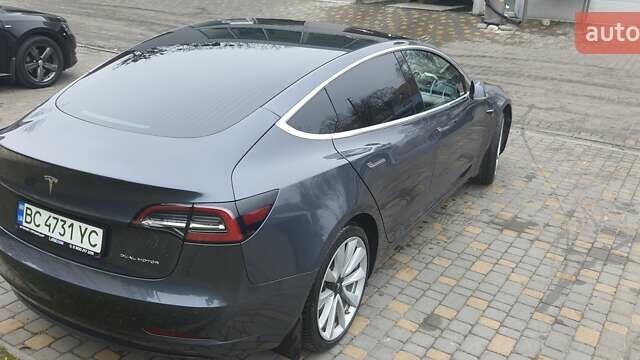 Сірий Тесла Модель 3, об'ємом двигуна 0 л та пробігом 108 тис. км за 18800 $, фото 8 на Automoto.ua