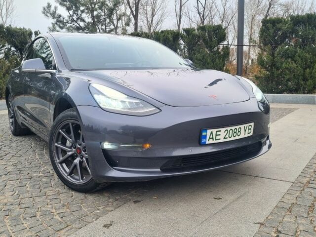 Серый Тесла Модель 3, объемом двигателя 0 л и пробегом 85 тыс. км за 18000 $, фото 13 на Automoto.ua