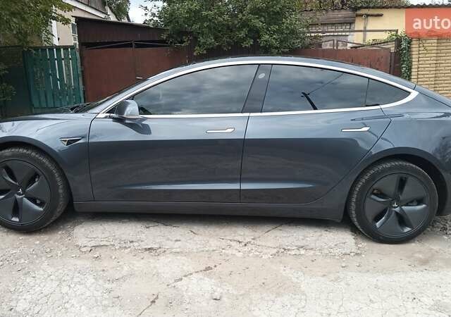 Сірий Тесла Модель 3, об'ємом двигуна 0 л та пробігом 165 тис. км за 18100 $, фото 7 на Automoto.ua