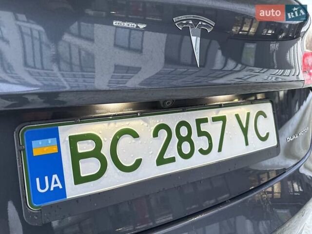Серый Тесла Модель 3, объемом двигателя 0 л и пробегом 99 тыс. км за 17700 $, фото 32 на Automoto.ua