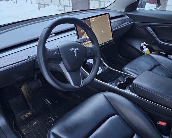 Серый Тесла Модель 3, объемом двигателя 0 л и пробегом 108 тыс. км за 18000 $, фото 9 на Automoto.ua
