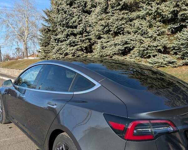 Серый Тесла Модель 3, объемом двигателя 0 л и пробегом 145 тыс. км за 17000 $, фото 16 на Automoto.ua