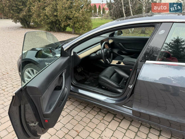 Сірий Тесла Модель 3, об'ємом двигуна 0 л та пробігом 209 тис. км за 17000 $, фото 15 на Automoto.ua