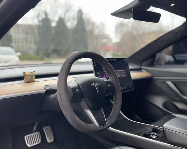 Серый Тесла Модель 3, объемом двигателя 0 л и пробегом 117 тыс. км за 18700 $, фото 10 на Automoto.ua