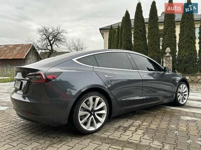 Серый Тесла Модель 3, объемом двигателя 0 л и пробегом 35 тыс. км за 14000 $, фото 3 на Automoto.ua