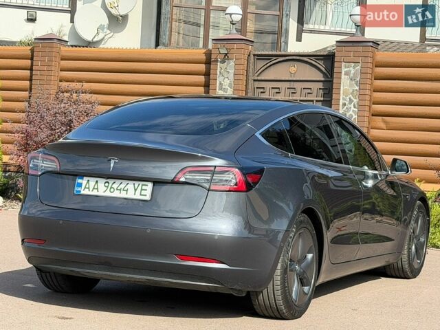 Сірий Тесла Модель 3, об'ємом двигуна 0 л та пробігом 77 тис. км за 16800 $, фото 30 на Automoto.ua