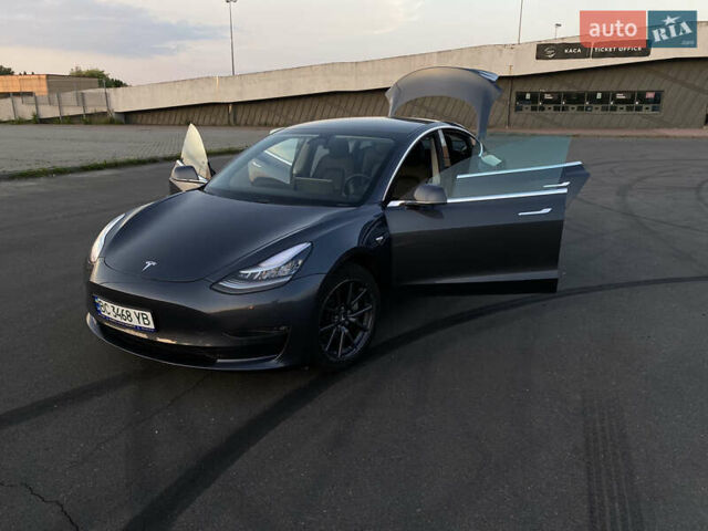 Серый Тесла Модель 3, объемом двигателя 0 л и пробегом 103 тыс. км за 17500 $, фото 5 на Automoto.ua