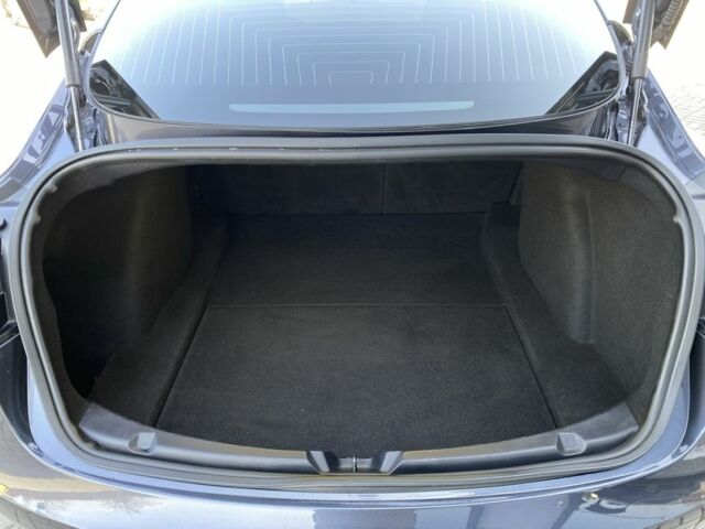 Серый Тесла Модель 3, объемом двигателя 0 л и пробегом 91 тыс. км за 18300 $, фото 7 на Automoto.ua