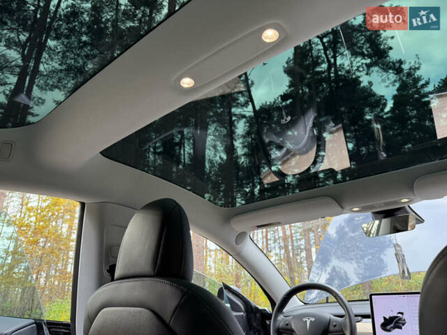 Серый Тесла Модель 3, объемом двигателя 0 л и пробегом 108 тыс. км за 18800 $, фото 24 на Automoto.ua