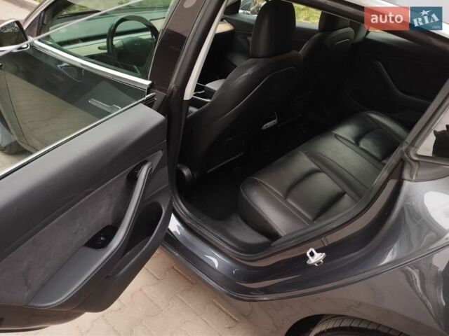 Сірий Тесла Модель 3, об'ємом двигуна 0 л та пробігом 153 тис. км за 14800 $, фото 10 на Automoto.ua