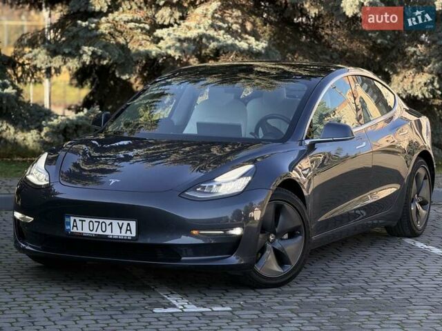 Серый Тесла Модель 3, объемом двигателя 0 л и пробегом 87 тыс. км за 21900 $, фото 21 на Automoto.ua