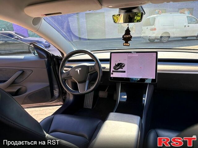 Сірий Тесла Модель 3, об'ємом двигуна 0.26 л та пробігом 56 тис. км за 16700 $, фото 1 на Automoto.ua