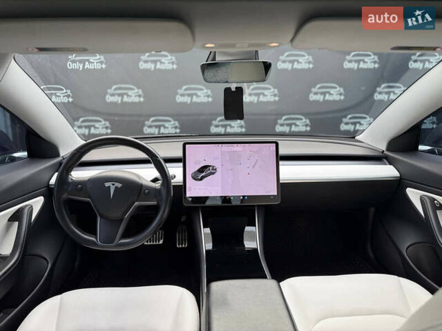 Тесла Модель 3 2019 у Хмельницькому на Automoto.ua Сірий Тесла Модель 3, об'ємом двигуна 0 л та пробігом 205 тис. км за 17399 $, фото 10 на Automoto.ua