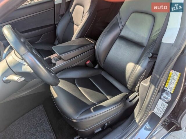 Сірий Тесла Модель 3, об'ємом двигуна 0 л та пробігом 151 тис. км за 13950 $, фото 10 на Automoto.ua