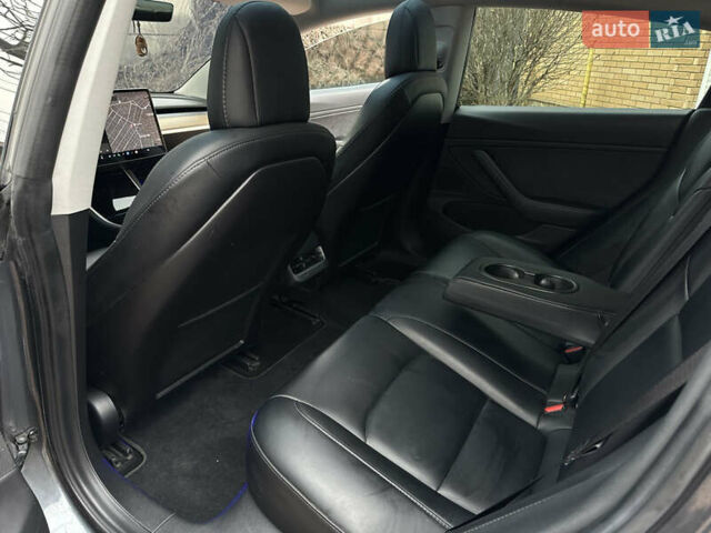 Сірий Тесла Модель 3, об'ємом двигуна 0 л та пробігом 150 тис. км за 16099 $, фото 14 на Automoto.ua