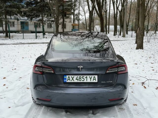 Серый Тесла Модель 3, объемом двигателя 0 л и пробегом 50 тыс. км за 20199 $, фото 6 на Automoto.ua