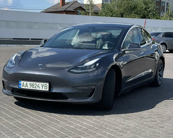 Серый Тесла Модель 3, объемом двигателя 0 л и пробегом 153 тыс. км за 20799 $, фото 3 на Automoto.ua