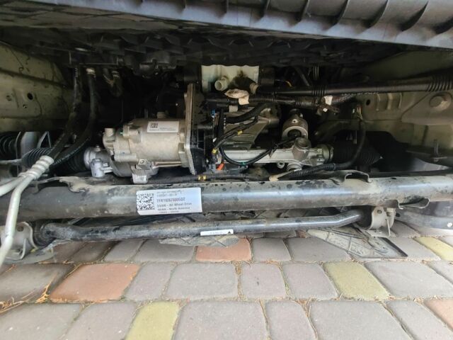 Серый Тесла Модель 3, объемом двигателя 0 л и пробегом 130 тыс. км за 8650 $, фото 7 на Automoto.ua