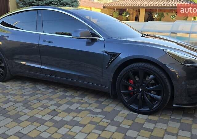 Сірий Тесла Модель 3, об'ємом двигуна 0 л та пробігом 96 тис. км за 29900 $, фото 2 на Automoto.ua