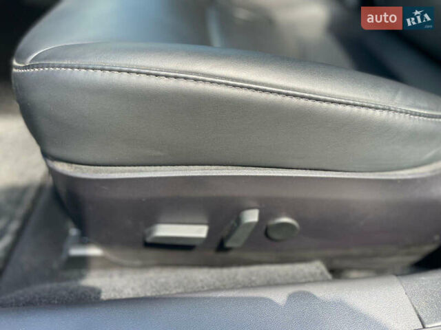 Серый Тесла Модель 3, объемом двигателя 0 л и пробегом 53 тыс. км за 21000 $, фото 11 на Automoto.ua