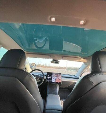 Сірий Тесла Модель 3, об'ємом двигуна 0 л та пробігом 119 тис. км за 17700 $, фото 9 на Automoto.ua