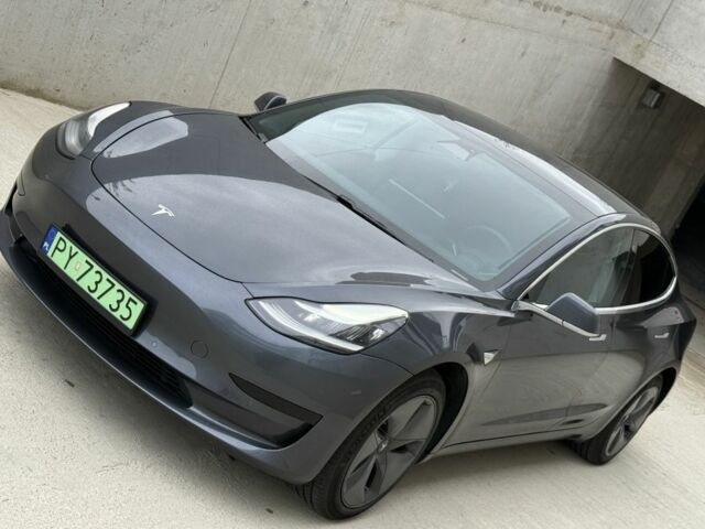 Тесла Модель 3 2019 в Тернополе на Automoto.ua Серый Тесла Модель 3, объемом двигателя 0 л и пробегом 125 тыс. км за 19900 $, фото 1 на Automoto.ua
