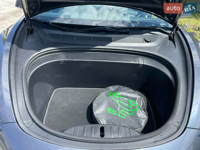 Сірий Тесла Модель 3, об'ємом двигуна 0 л та пробігом 49 тис. км за 21800 $, фото 21 на Automoto.ua