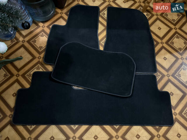 Сірий Тесла Модель 3, об'ємом двигуна 0 л та пробігом 209 тис. км за 17000 $, фото 36 на Automoto.ua