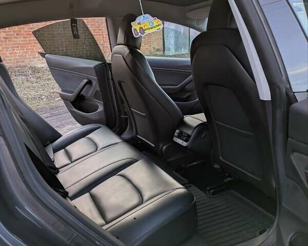 Серый Тесла Модель 3, объемом двигателя 0 л и пробегом 145 тыс. км за 17000 $, фото 14 на Automoto.ua