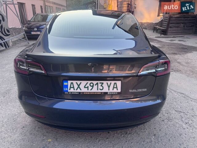 Серый Тесла Модель 3, объемом двигателя 0 л и пробегом 180 тыс. км за 18500 $, фото 4 на Automoto.ua